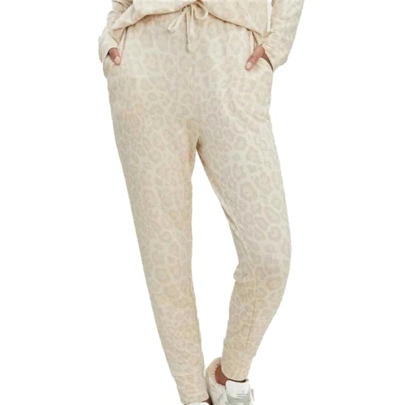 Splendid Pants - Splendid Super Soft Leopard Joggers
